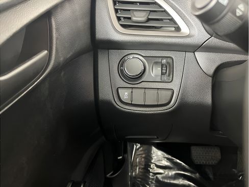 Used 2021 Chevrolet Spark LS FWD image 23