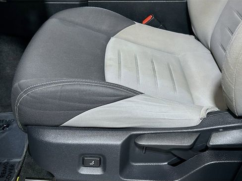 Used 2024 Toyota Tacoma TRD Off-Road image 16