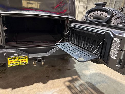Used 2018 Jeep Wrangler Unlimited Sport AWD/4WD image 9