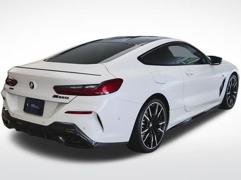 Used 2026 BMW M850i xDrive Coupe w/ M Carbon Exterior Package AWD/4WD image 5