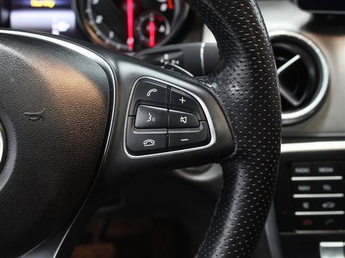 Used 2019 Mercedes-Benz CLA 250 4MATIC w/ Premium Package image 13