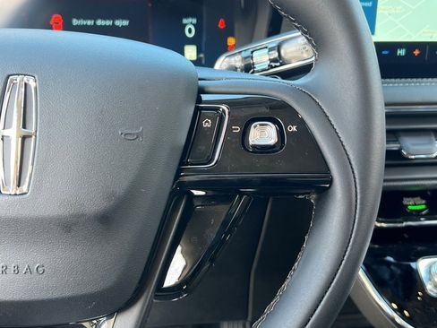 New 2026 Lincoln Corsair Premiere image 18