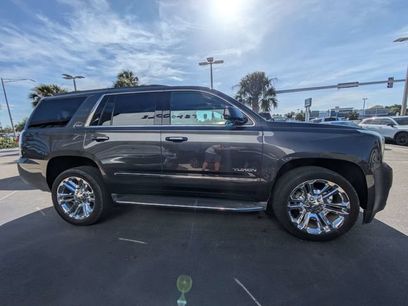 Used 2017 GMC Yukon SLT w/ Premium Edition