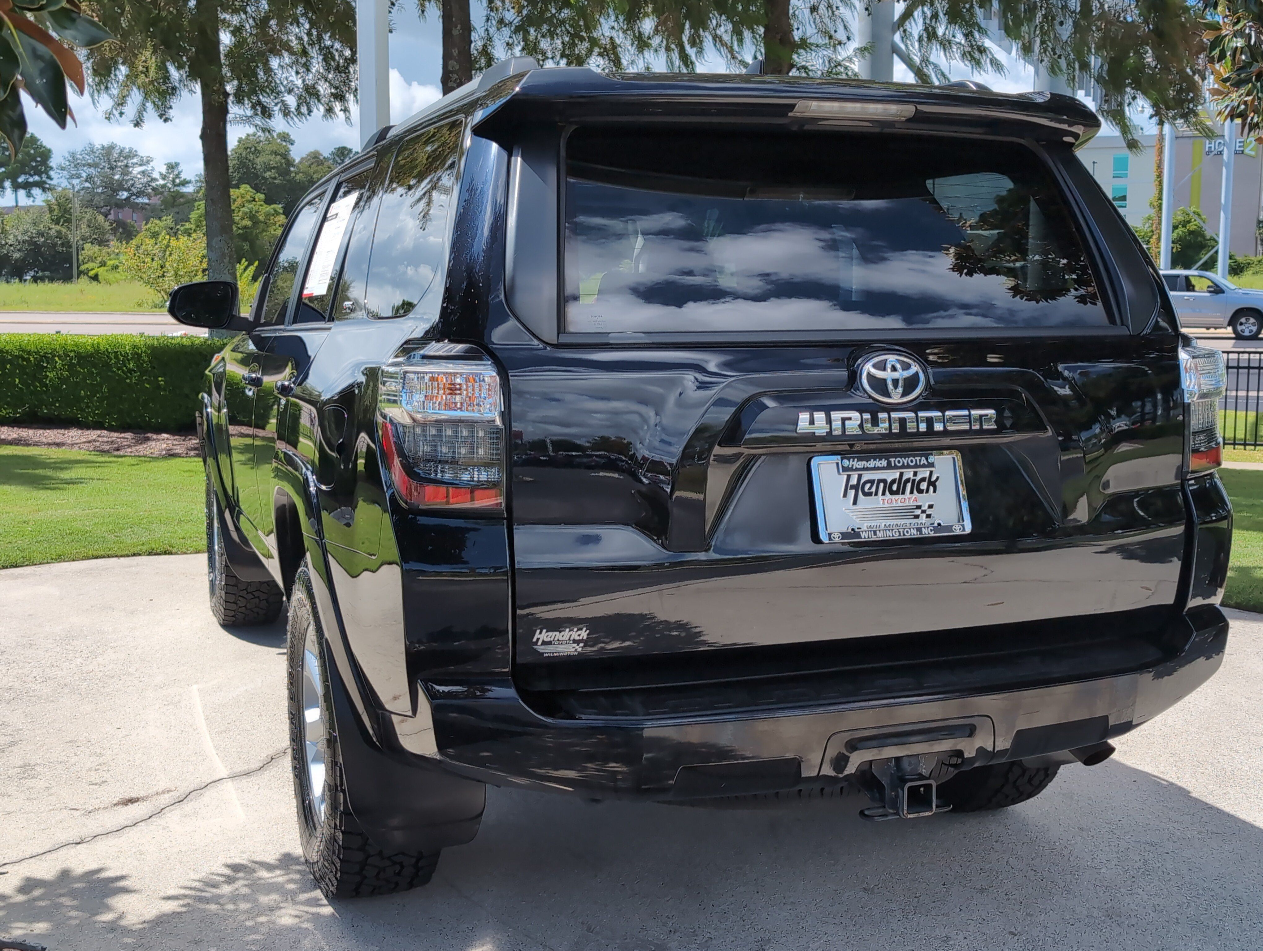 Certified 2023 Toyota 4Runner SR5 Premium w/ Moonroof Package RWD image 8