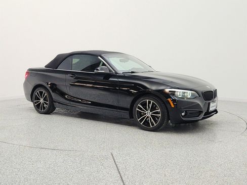 Used 2020 BMW 230i xDrive Convertible w/ Premium Package AWD/4WD image 3