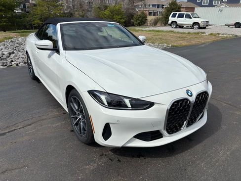 New 2026 BMW 430i Convertible w/ Convenience Package image 8