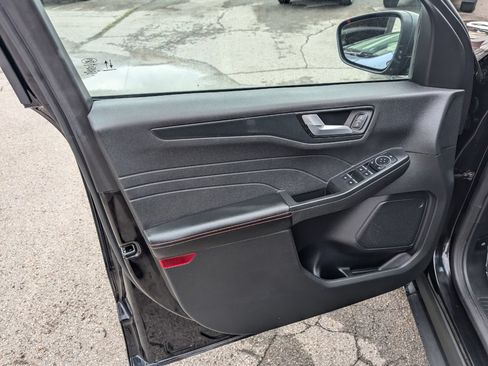 Used 2023 Ford Escape ST-Line w/ Tech Pack #1 FWD image 11