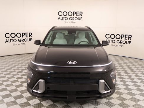 Used 2025 Hyundai Kona SEL FWD image 8