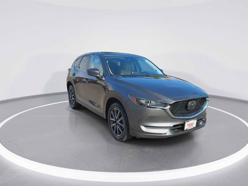 Used 2018 MAZDA CX-5 Touring w/ Preferred Equipment Package image 2