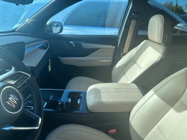 Used 2026 Buick Enclave Preferred w/ Power Package FWD image 8