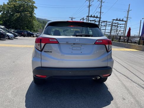 Used 2019 Honda HR-V LX image 4