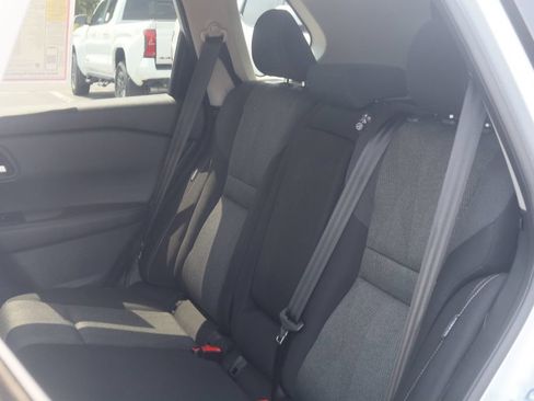 Used 2025 Nissan Rogue SV AWD/4WD image 33