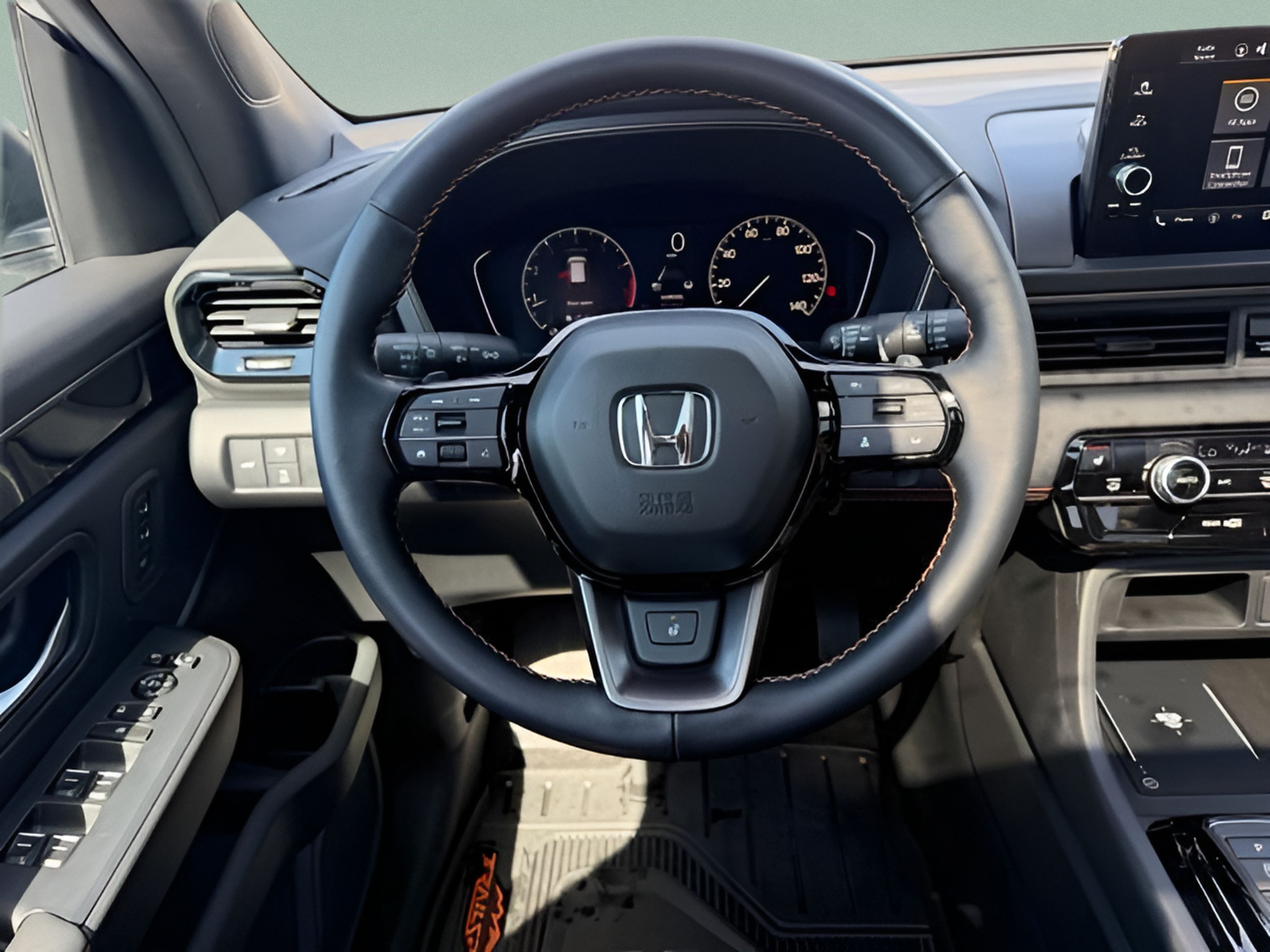 Certified 2025 Honda Pilot TrailSport image 12