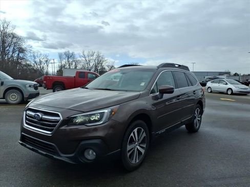 Used 2019 Subaru Outback 3.6R Limited image 3