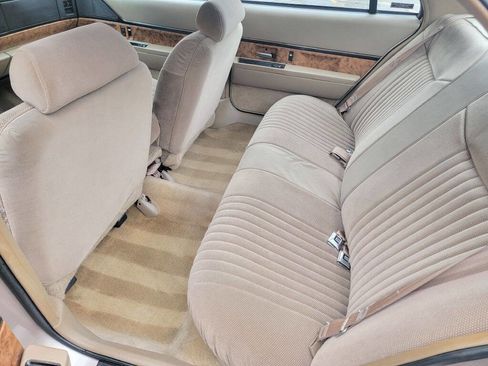 Used 1995 Buick Le Sabre Custom FWD image 12