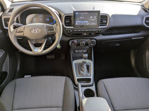 New 2026 Hyundai Venue SE image 15