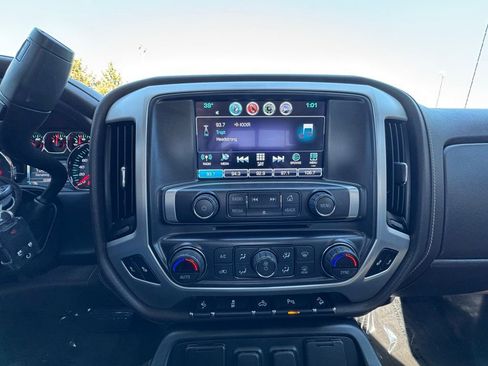 Used 2019 GMC Sierra 2500 SLT image 34