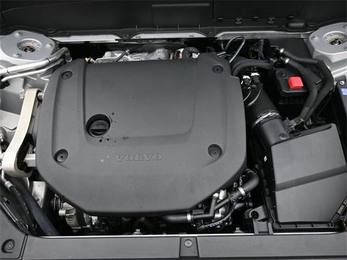 Used 2023 Volvo XC90 B6 Plus w/ Protection Package Premier image 36