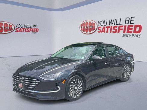 Certified 2023 Hyundai Sonata Limited FWD image 3