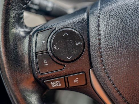 Used 2018 Toyota RAV4 XLE FWD image 27