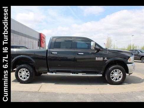 Used 2017 RAM 2500 Laramie w/ Convenience Group AWD/4WD image 6