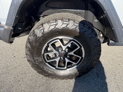 Certified 2024 Jeep Wrangler Unlimited Rubicon w/ Technology Group image 15