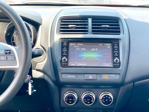 Used 2024 Mitsubishi Outlander Sport SE AWD/4WD image 16