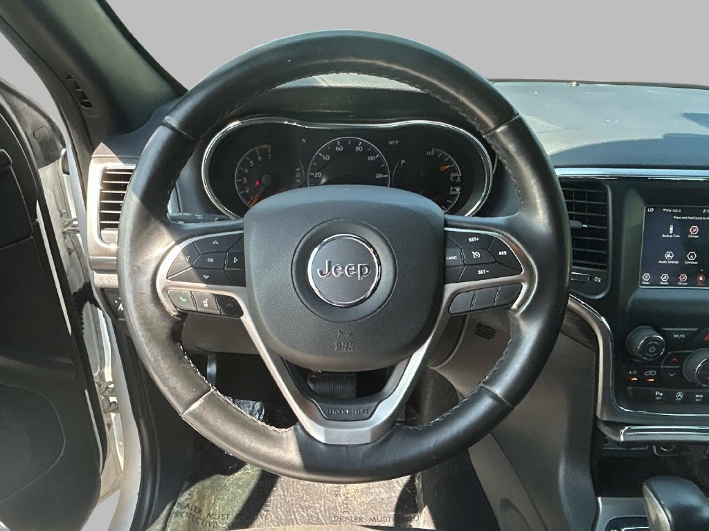 Certified 2020 Jeep Grand Cherokee Laredo AWD/4WD image 21