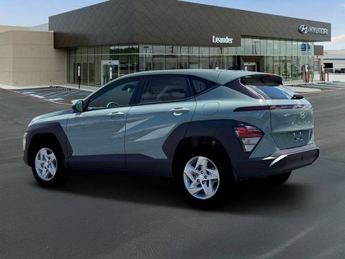 New 2026 Hyundai Kona SE image 4