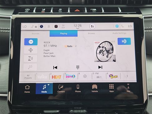 New 2025 Jeep Grand Cherokee Limited w/ Black Appearance Package image 18