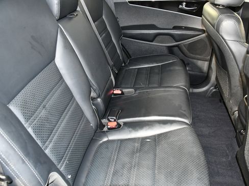 Used 2020 Kia Sorento EX image 46