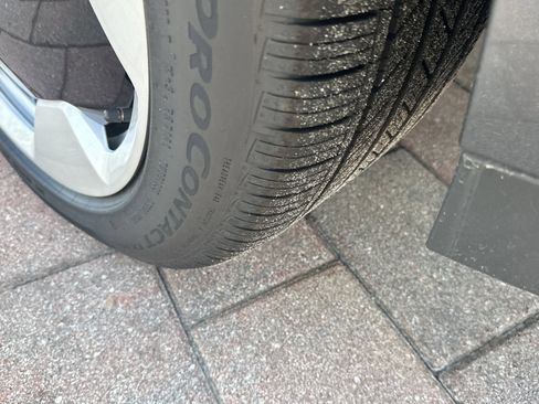 New 2025 Volkswagen ID. Buzz Pro S image 8