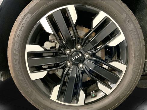 Certified 2025 Kia Telluride SX w/ SX Captain's Chair Package AWD/4WD image 9