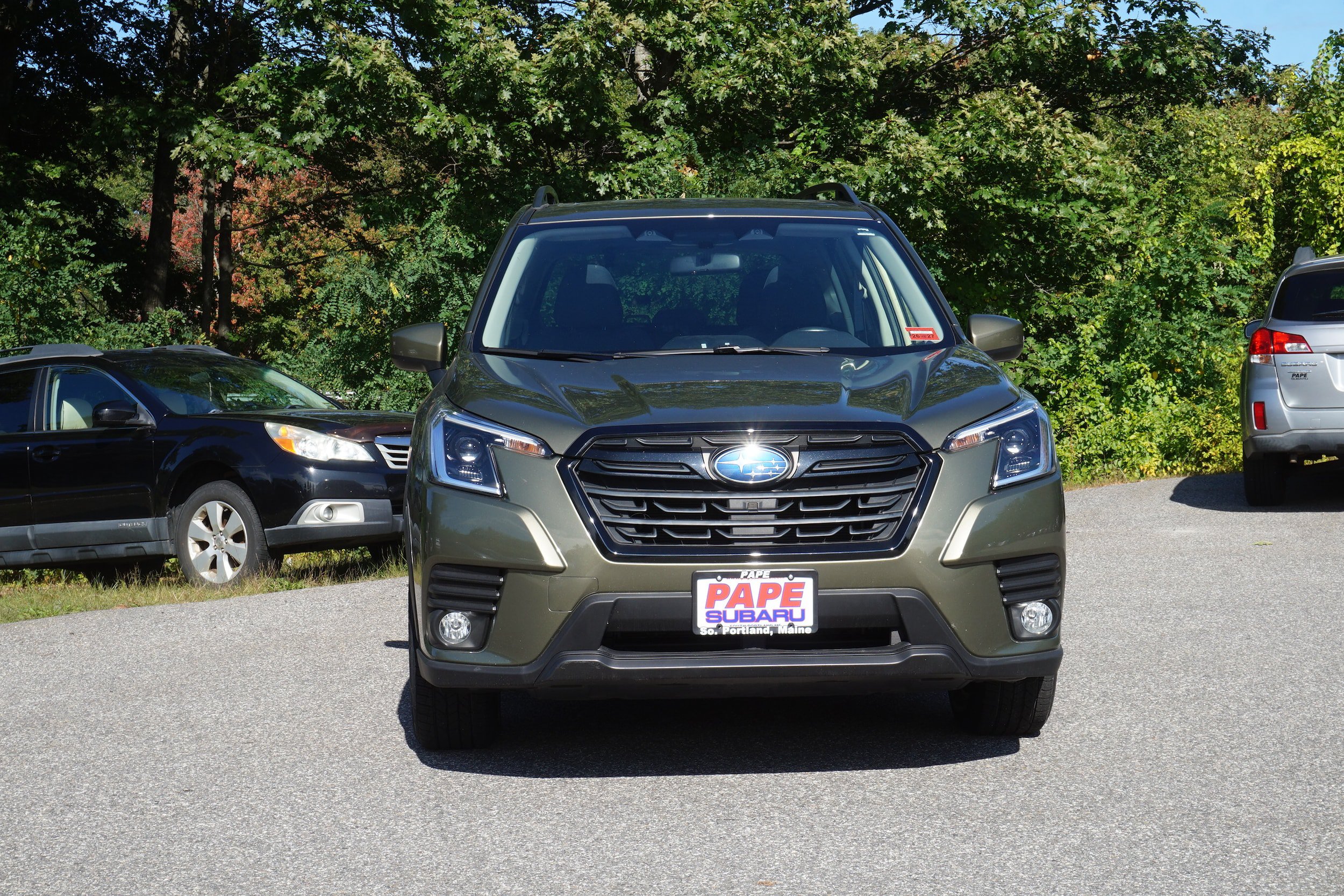 Used 2023 Subaru Forester Premium AWD/4WD image 2