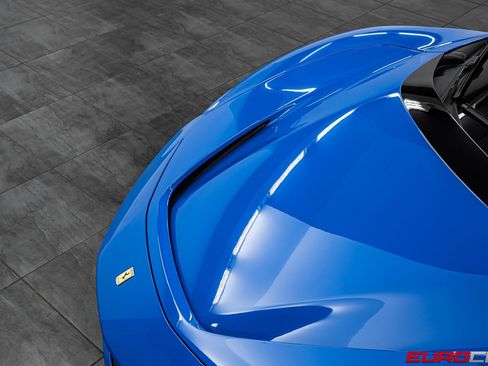 Used 2023 Ferrari SF90 Stradale *HUGE CARBON OPTIONS * FULL PP image 9