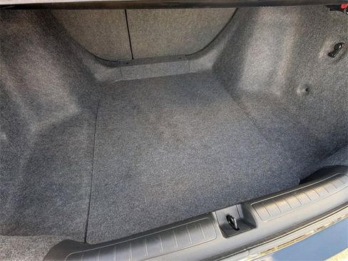 Used 2019 Honda Accord Sport image 11