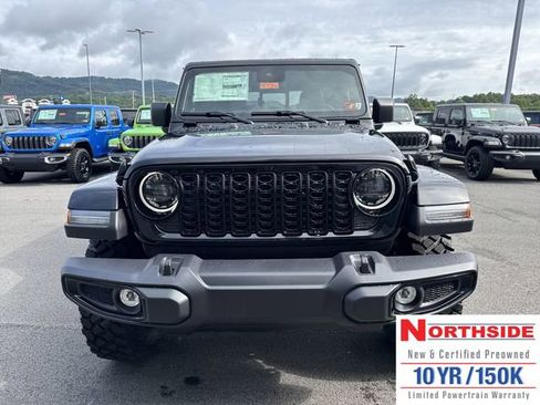 New 2025 Jeep Gladiator Willys image 2