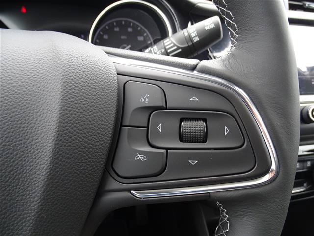 Used 2023 Buick Encore GX Essence w/ Experience Buick Package FWD image 15