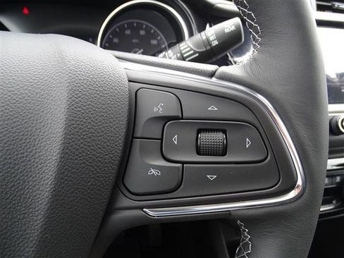 Used 2023 Buick Encore GX Essence w/ Experience Buick Package image 15