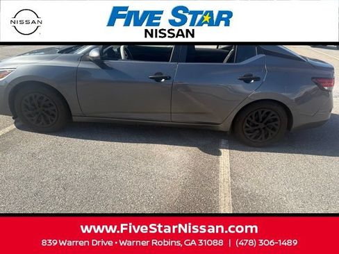 Used 2025 Nissan Sentra S FWD image 15