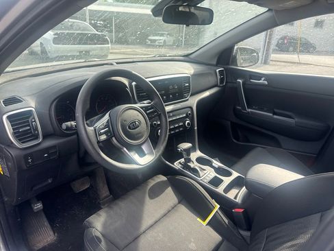 Used 2022 Kia Sportage LX AWD/4WD image 18