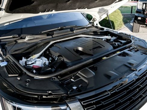 Used 2022 Land Rover Range Rover SE image 47