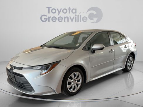 Used 2023 Toyota Corolla LE w/ Carpet Mat Package (TMS) FWD image 1