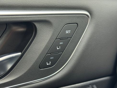 New 2026 Nissan Rogue Platinum image 18