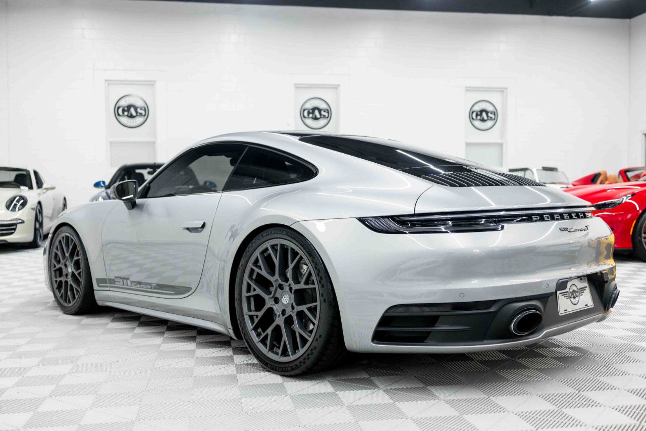 Used 2023 Porsche 911 Carrera T RWD image 11