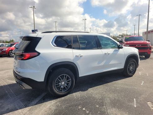 Certified 2025 GMC Acadia Elevation image 14