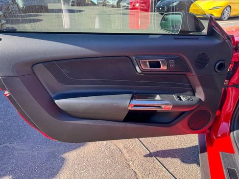 Used 2017 Ford Mustang Shelby GT350 w/ Electronics Package RWD image 10