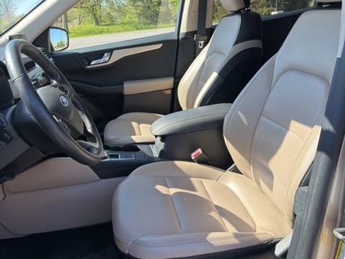 Used 2020 Ford Escape SEL AWD/4WD image 12