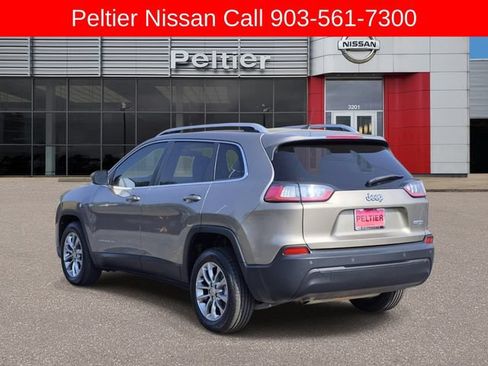 Used 2020 Jeep Cherokee Latitude Plus FWD image 4