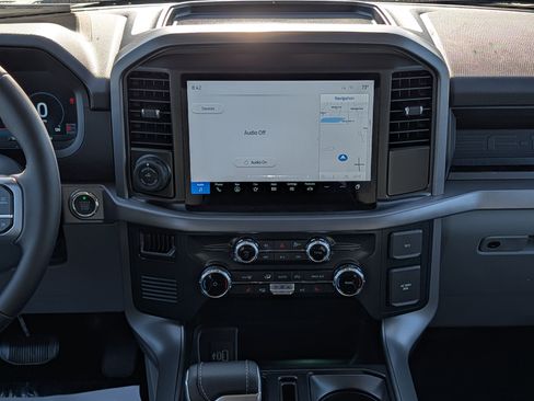 New 2025 Ford F150 Lightning XLT AWD/4WD image 18